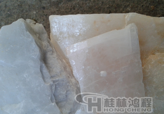 長石，長石粉，長石的用途